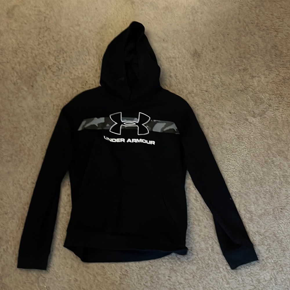 Black under armor hoodie